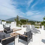 Azahara 2, Contemporary Scandinavian Style Open Plan Apartment With 2 Terraces