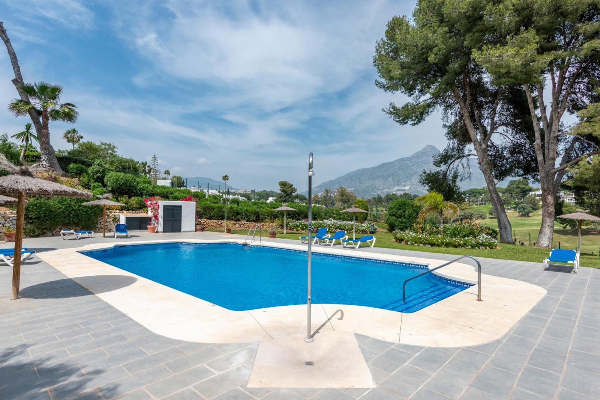 Apartment Azahara 2, Contemporary Scandinavian Style Open Plan With 2 Terraces